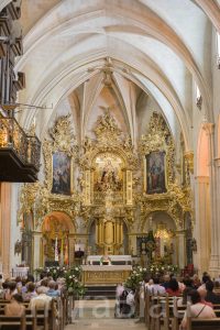 Bautizo en Santa María - Altar Mayor- Reportaje fotográfico de Bautizos Mirablau.